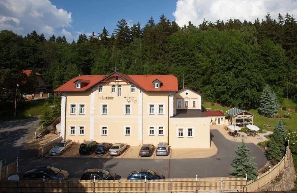 Boutique Hotel Swisshouse Марианске-Лазне Экстерьер фото