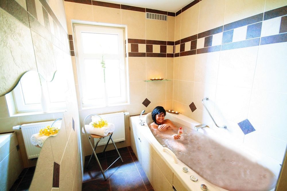 Boutique Hotel Swisshouse Марианске-Лазне Экстерьер фото